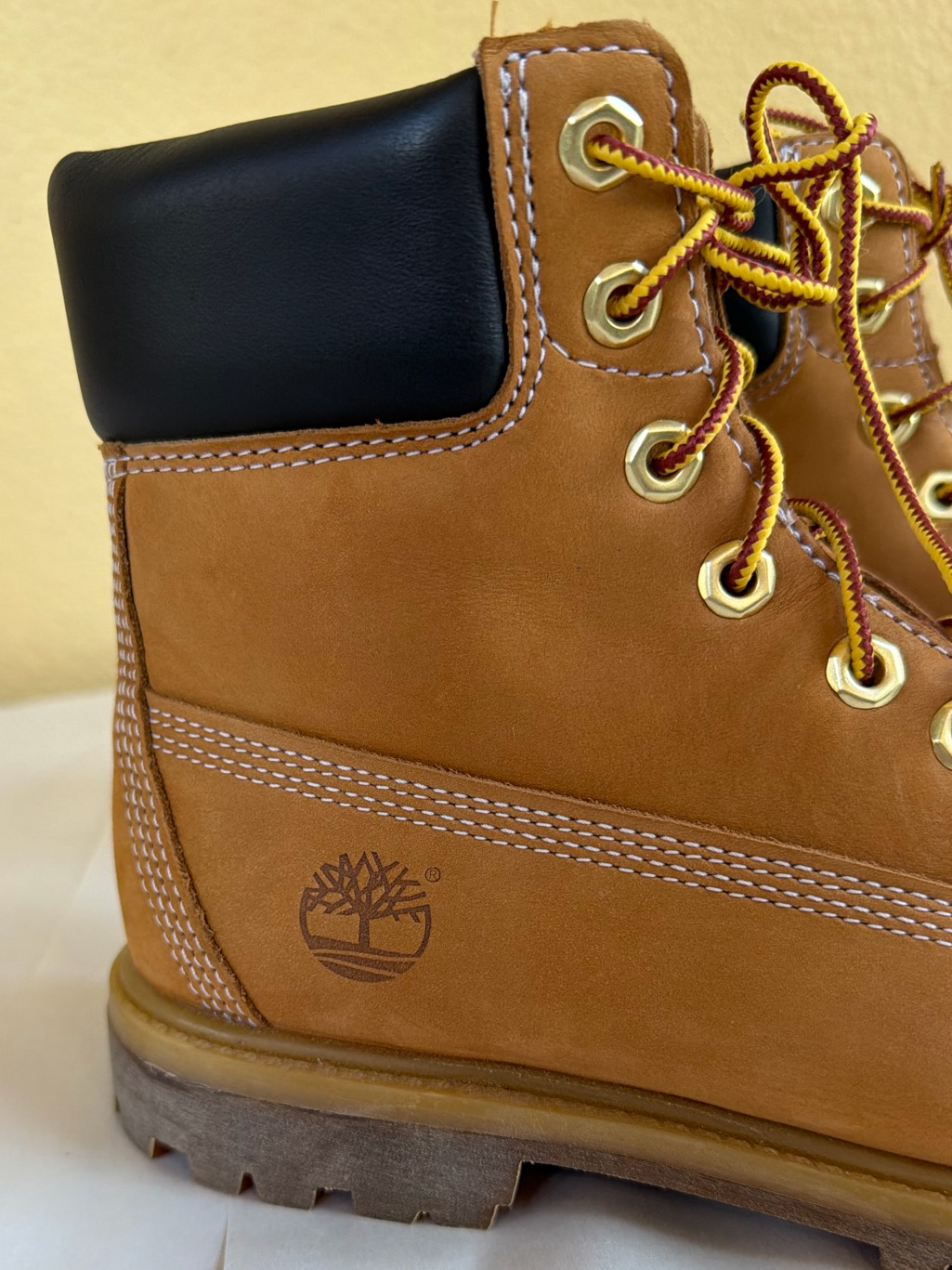Timberland 6-Inch Premium Waterproof Primaloft Wheat Nubuck Boots Size 7 Euc! — image 7 of 8